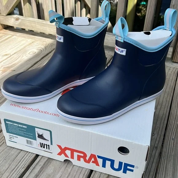 Women’s XtraTuf Deck Boot size 11 NEVER WORN - Picture 7 of 12